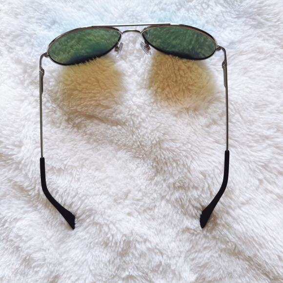 Jace Blue Polarized Classic Aviator Sunglasses - Picture 5 of 8